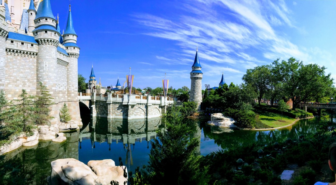 MK Castle panorama